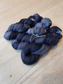 Julija verft single merino Bobby