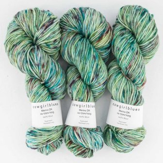 Cowgirlblues Merino DK karma Chameleon