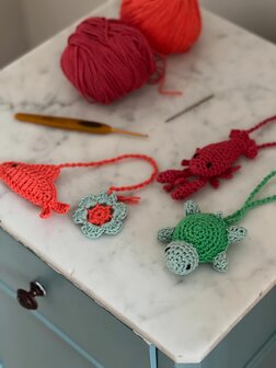 Haakpatroon Bag charm thema zee