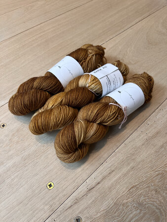 Julija verft single merino charel