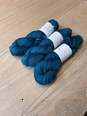 Julija verft single merino Leonie