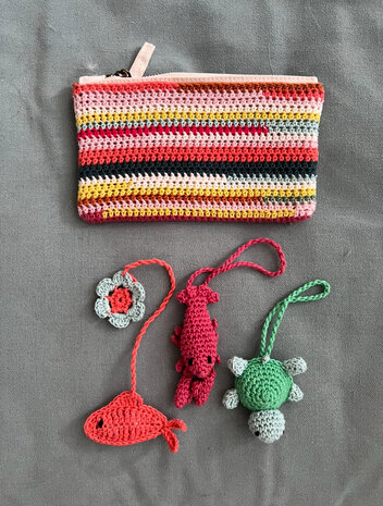 Boven de wolken 40 (papieren boekje)