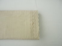 Broderie creme