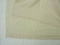 Broderie creme