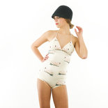 lycra swan - cloud white