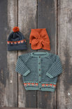 Cardigan, muts en sjaal met vosjes