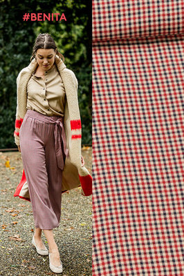 Benita ruitjes wit blauw rood - viscose