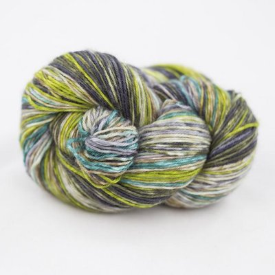 lazy lion sock yarn 006