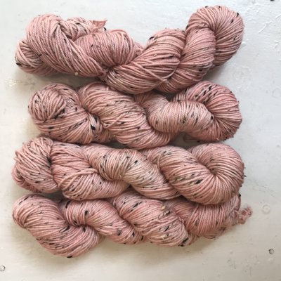 Donegal Rosa