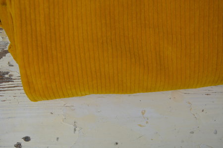 oker met brede rib (katoen) - nicky velours corduroy
