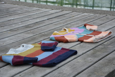 Breipakketje cardigan met strepen