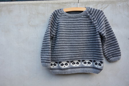 breipakketje Trui met panda's