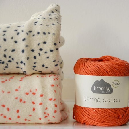 spons druppeltjes rood - spons