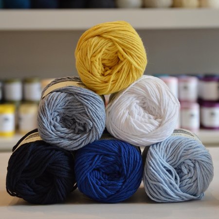 Haakpakket medium draagtas (in blauwtinten met geelaccent)