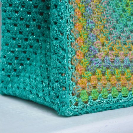 Haakpakket medium tas in kremke (kaki)