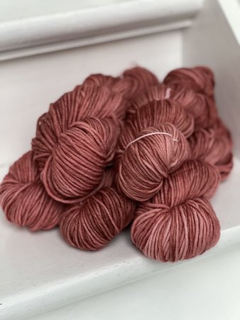 Julija verft worsted Rosa