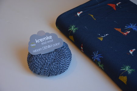 viscose donker blauw met zeemeeuw