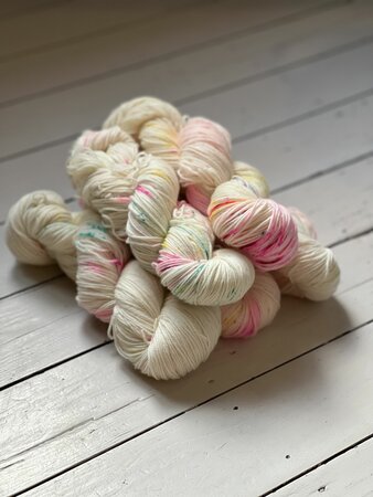 Julija Lion sock Riet