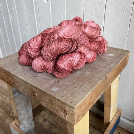 Julija Lion sock Rosa