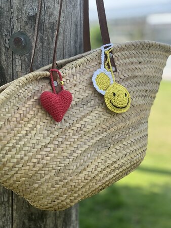Haakpakket bag charm (thema Moederdag)