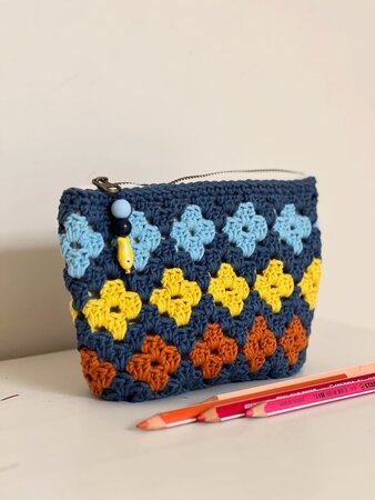 Haakpakket toiletzak bloem